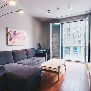 https://isozaki-apartment-by-people-rentals.bilbaohotelsspain.com